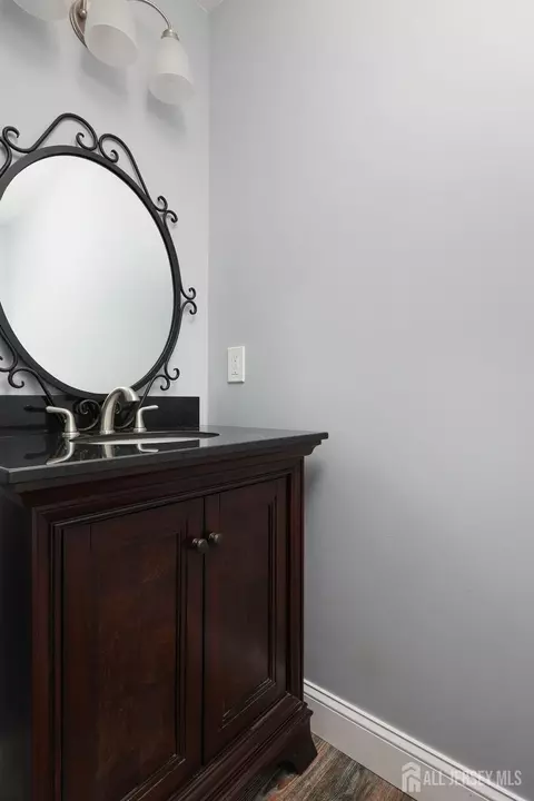 Entry Way - 227 Bay Ave, Leonardo, NJ 07737 photo 6 of 6