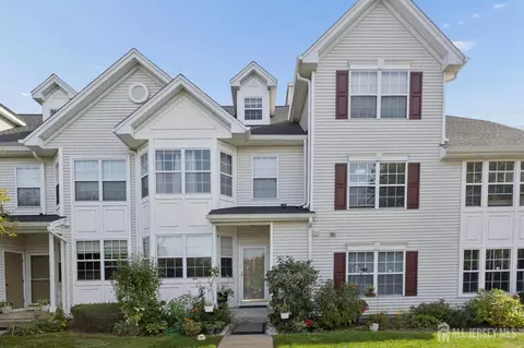 1505 Blossom Cir, South Brunswick, NJ 08810