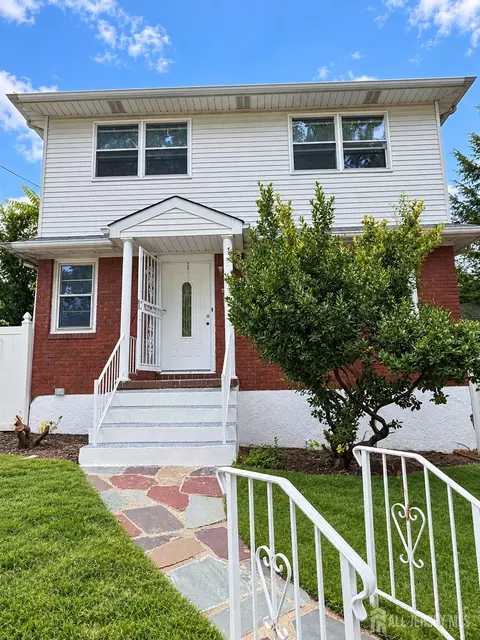 430 Bard Ave, Staten Island, NY 10310