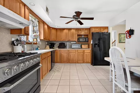 Kitchen - 21 Sulliman Rd, Edison, NJ 08817 photo 1 of 3