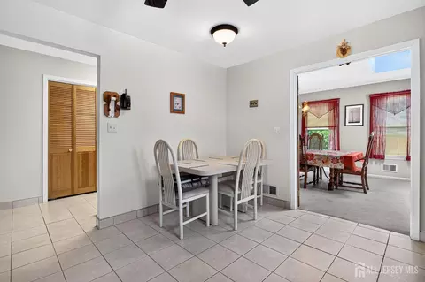Entry Way - 21 Sulliman Rd, Edison, NJ 08817 photo 1 of 1