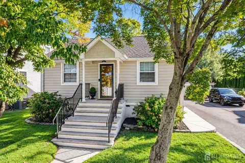 45 Betts Ave, Lawrence, NJ 08648