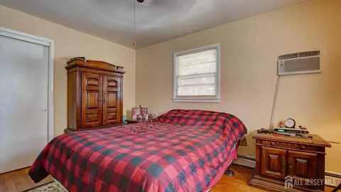Bedroom - 1 Jackson Ave, Parlin, NJ 08859 photo 3 of 5