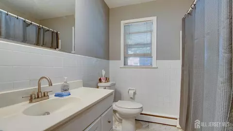 Bath - 1 Jackson Ave, Parlin, NJ 08859 photo 1 of 1
