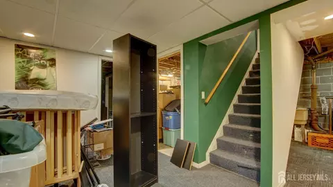 Entry Way - 1 Jackson Ave, Parlin, NJ 08859 photo 4 of 4