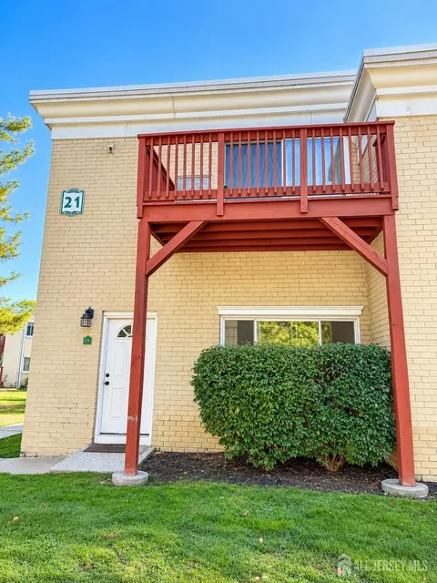 21 Lake Ave #1A, East Brunswick, NJ 08816