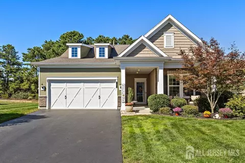 4 Jarrowood Ln, Manchester, NJ 08759