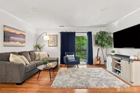 90 Morgan Pl, East Brunswick, NJ 08816