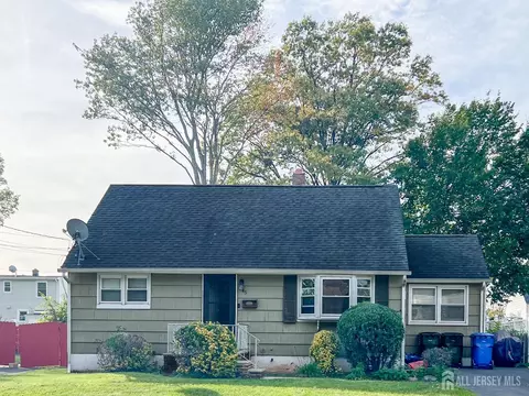 45 Semel Ave, Iselin, NJ 08830