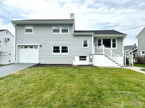 26 Miliken Rd, Colonia, NJ 07067