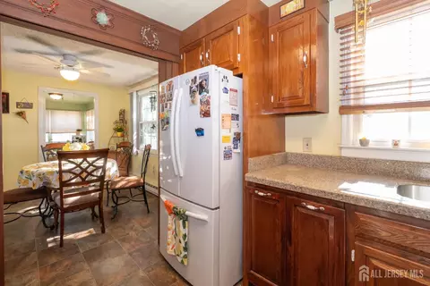 Kitchen - 242 Marblehead Ln #N, Monroe, NJ 08831 photo 3 of 3