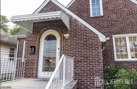 127 Hussa St, Linden, NJ 07036