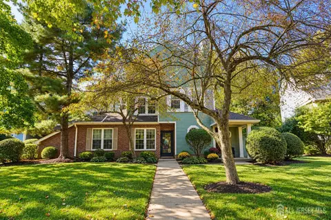 7381 Elm Ct, South Brunswick, NJ 08852