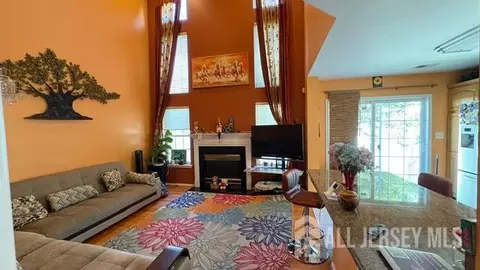 601 Creststone Cir, Princeton, NJ 08540