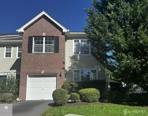 601 Creststone Cir, Princeton, NJ 08540