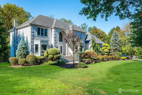 117 Rolling Hill Dr, Morganville, NJ 07751