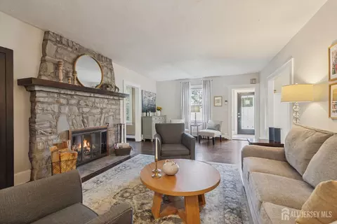 Living - 202 Ashland Rd, Middlesex, NJ 08846 photo 1 of 3