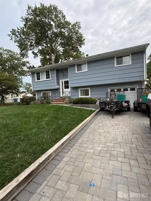 53 Curtis Ave, Piscataway, NJ 08854