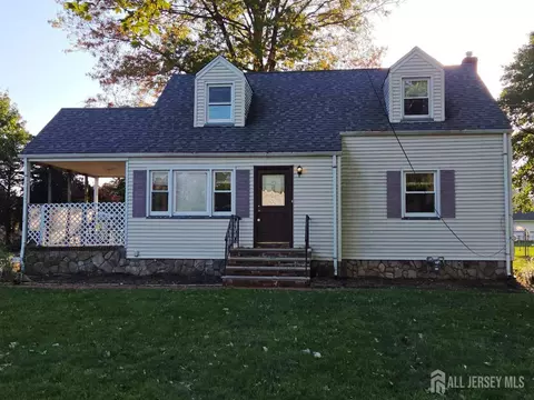 1438 Huron Rd, North Brunswick, NJ 08902