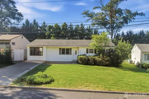 11 Georgetown Rd, Parlin, NJ 08859