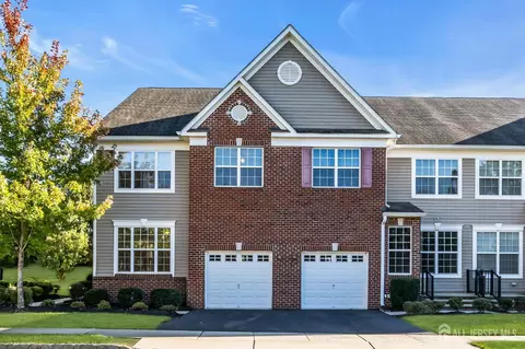 2464 Canterbury Ln, North Brunswick, NJ 08902