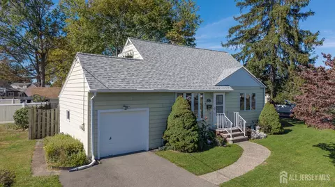 111 Geary Dr, South Plainfield, NJ 07080