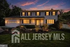 3 Leshin Ln, Hightstown, NJ 08520