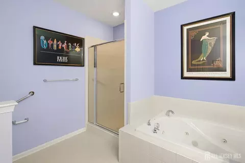 Bath - 63 Diamond Spring Dr, Monroe, NJ 08831 photo 2 of 5