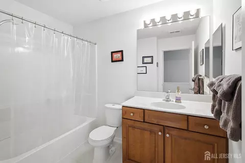 Bath - 63 Diamond Spring Dr, Monroe, NJ 08831 photo 5 of 5