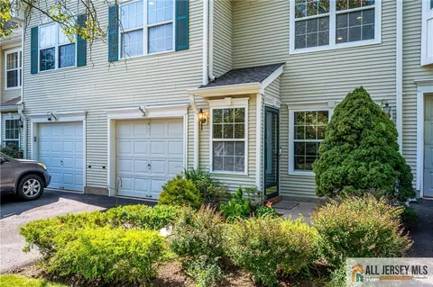 403 Somerset Ct, Princeton, NJ 08540