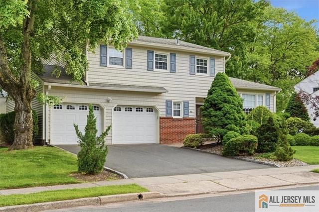 46 Lynnwood Rd, Edison, NJ 08820