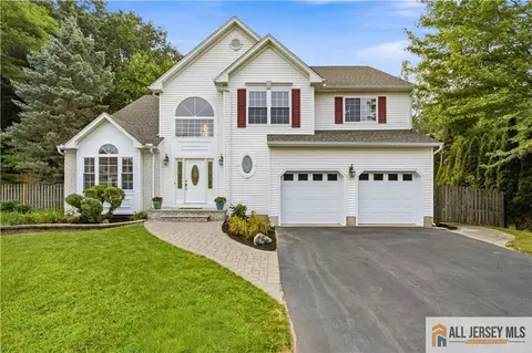 2 Continental Ct, South River, NJ 08882