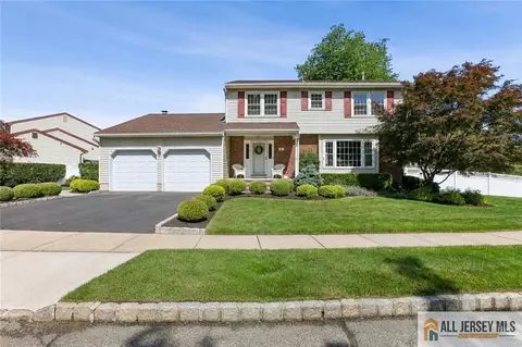 4 Van Loan Ave, Sayreville, NJ 08872