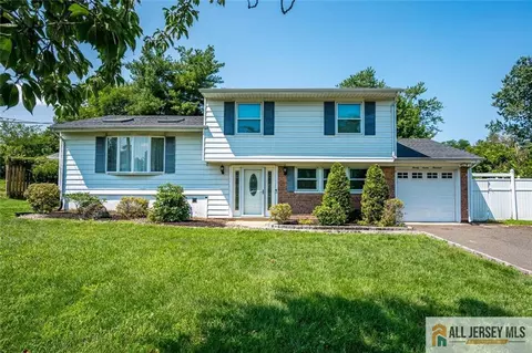 2700 Dover St, Piscataway, NJ 08854