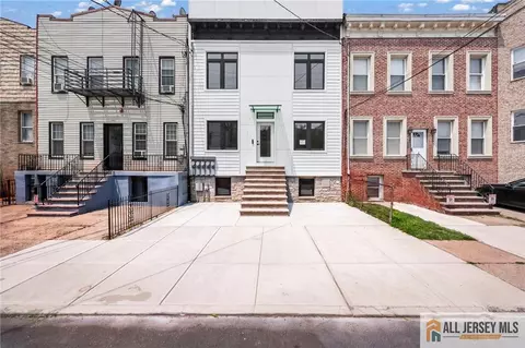291 New York Ave #4, Jersey City, NJ 07307