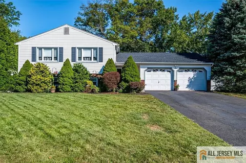6 Paul Ave, South Brunswick, NJ 08824