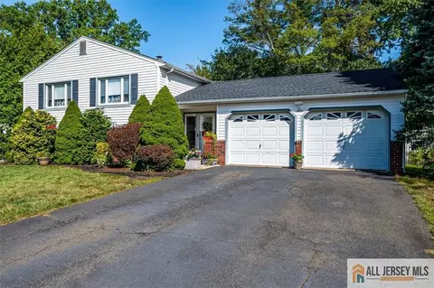 6 Paul Ave, South Brunswick, NJ 08824