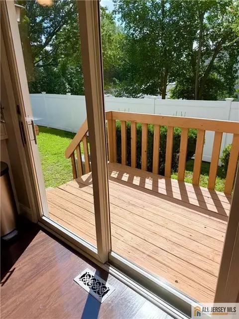 Exterior - 86 Wilton Ave, Middlesex, NJ 08846 photo 3 of 4