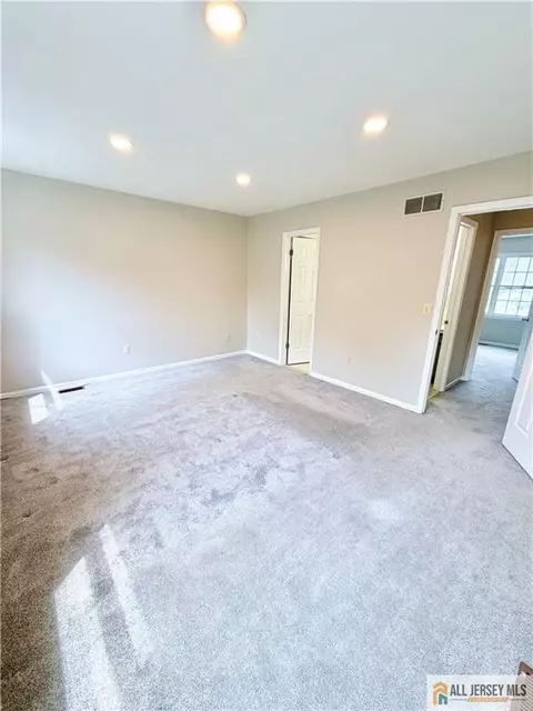 Bedroom - 86 Wilton Ave, Middlesex, NJ 08846 photo 6 of 6