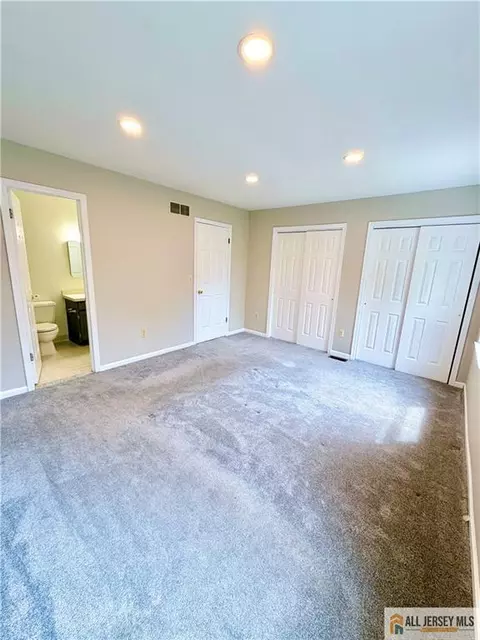 Bedroom - 86 Wilton Ave, Middlesex, NJ 08846 photo 5 of 6