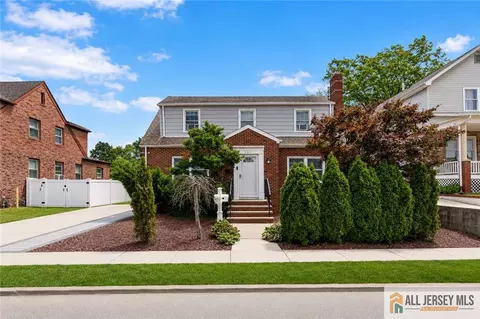 640 Florida Grove Rd, Perth Amboy, NJ 08861