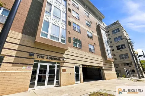358 Rector St #302, Perth Amboy, NJ 08861