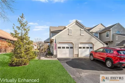11 Rothwell Dr #11D, Monroe, NJ 08831