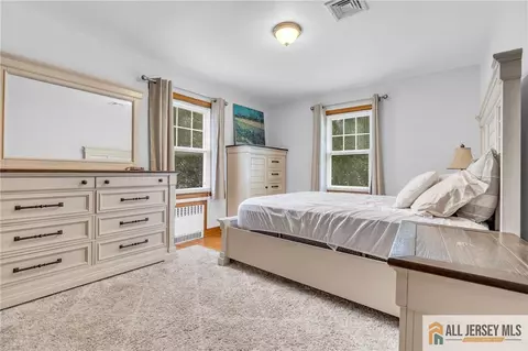 Bedroom - 30 Martin St, Middlesex, NJ 08846 photo 1 of 4
