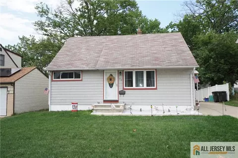 22 Lowell St, Iselin, NJ 08830