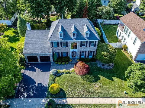 25 Dickinson Rd, South Brunswick, NJ 08824