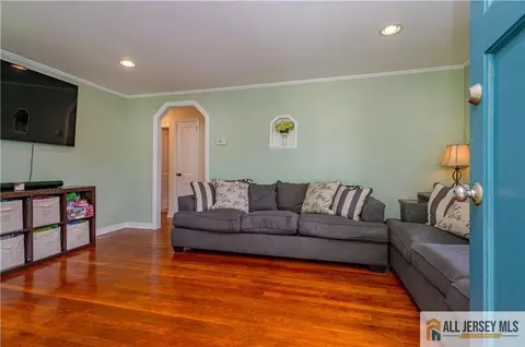Other - 4 Ruth Pl, Middlesex, NJ 08846 photo 1 of 8