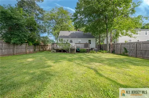 Exterior - 4 Ruth Pl, Middlesex, NJ 08846 photo 3 of 5