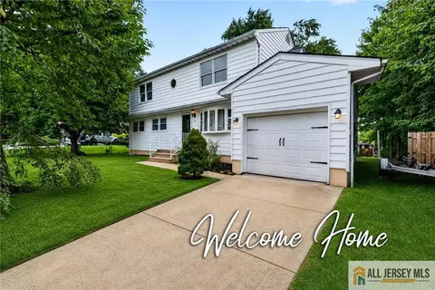20 Thompson Ave, Fords, NJ 08863