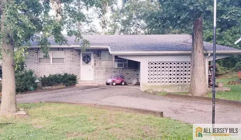 30 Caswell Ave, Fords, NJ 08863